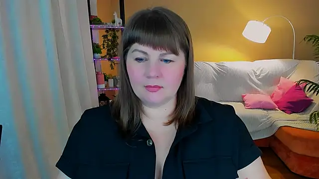 Snapshot of CrystaalStaar chatting on 4, 10, 2025 CrystaalStaar online show from 4, 10, 2025