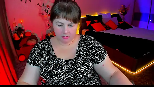 Snapshot of CrystaalStaar chatting on 28, 10, 2025 CrystaalStaar online show from 28, 10, 2025