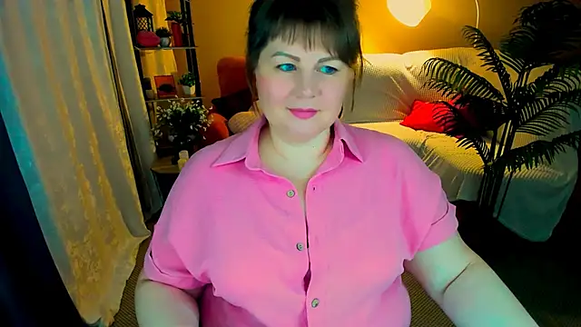 Snapshot of CrystaalStaar chatting on 4, 3, 2026 CrystaalStaar online show from 4, 3, 2026