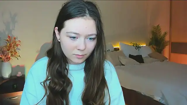 Snapshot of AlluringLookk chatting on 18, 10, 2025 AlluringLookk online show from 18, 10, 2025