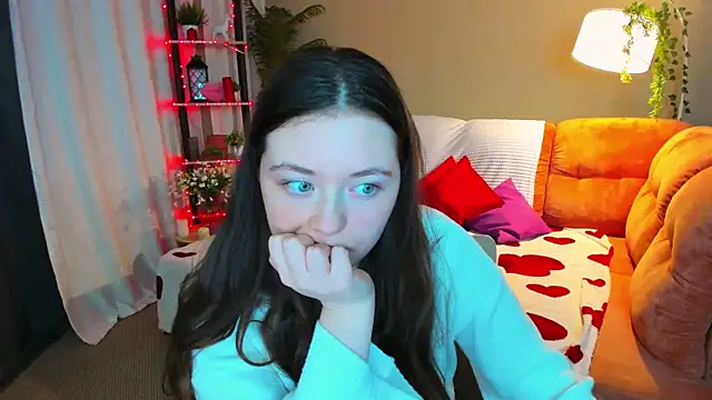 AlluringLookk online show from 7, 4, 2026