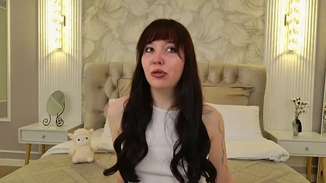 Snapshot of VanessaFields chatting on 27, 9, 2025 VanessaFields online show from 27, 9, 2025