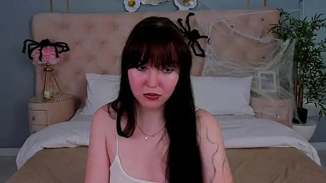 Snapshot of VanessaFields chatting on 25, 10, 2025 VanessaFields online show from 25, 10, 2025