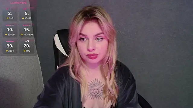 AngelicaHollywood online show from 9, 10, 2025