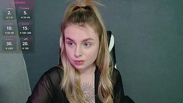 AngelicaHollywood online show from 11, 10, 2025