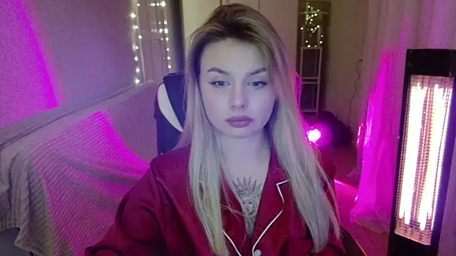 Snapshot of AngelicaHollywood chatting on 10, 2, 2026 AngelicaHollywood online show from 10, 2, 2026