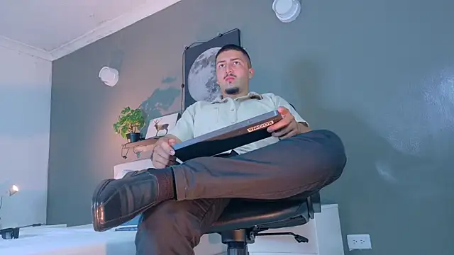 MrFox   online show from 21, 11, 2025