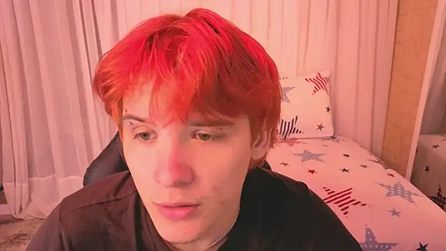 Snapshot of oliver_big19 chatting on 24, 9, 2025 oliver big19 online show from 24, 9, 2025