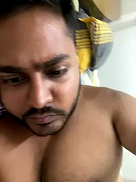 Snapshot of blrguychub chatting on 24, 9, 2025 blrguychub online show from 24, 9, 2025