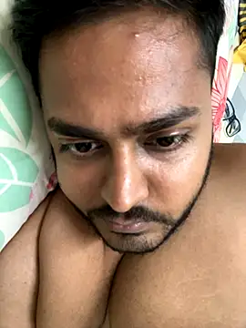 Snapshot of blrguychub chatting on 16, 11, 2025 blrguychub online show from 16, 11, 2025