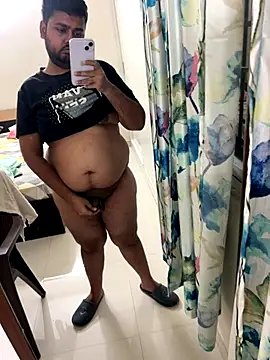 Snapshot of blrguychub chatting on 17, 11, 2025 blrguychub online show from 17, 11, 2025