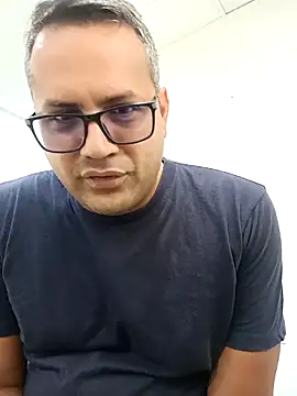 Snapshot of geimos36 chatting on 18, 10, 2025 geimos36 online show from 18, 10, 2025