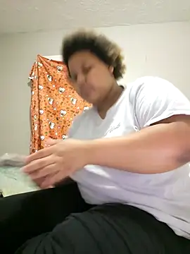 chocolate bella online show from 10, 9, 2025