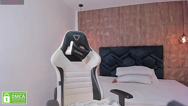 Ava Bonny online show from 10, 1, 2026