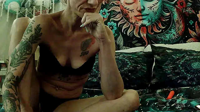 Snapshot of gypsyadventures1 chatting on 16, 9, 2025 gypsyadventures1 online show from 16, 9, 2025