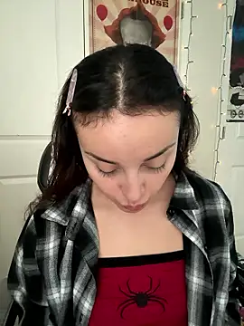 CharmingMaddie online show from 9, 1, 2026