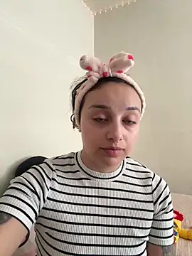 CharmingMaddie online show from 13, 5, 2026