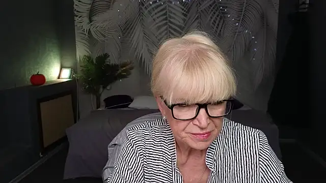Snapshot of Sabina_Ros chatting on 27, 9, 2025 Sabina Ros online show from 27, 9, 2025