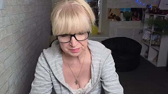 Snapshot of Sabina_Ros chatting on 30, 9, 2025 Sabina Ros online show from 30, 9, 2025