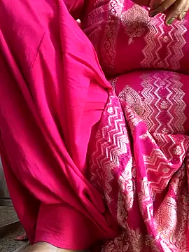 Snapshot of Love-pari077 chatting on 15, 2, 2026 Love-pari077 online show from 15, 2, 2026