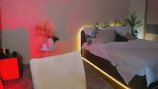 Snapshot of ChristinaConteeree chatting on 22, 11, 2025 ChristinaConteeree online show from 22, 11, 2025