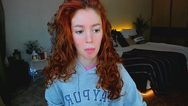 Snapshot of ChristinaConteeree chatting on 20, 12, 2025 ChristinaConteeree online show from 20, 12, 2025