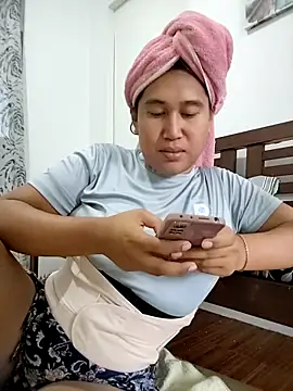 Snapshot of Romantic_Sabrina chatting on 15, 9, 2025 Romantic Sabrina online show from 15, 9, 2025