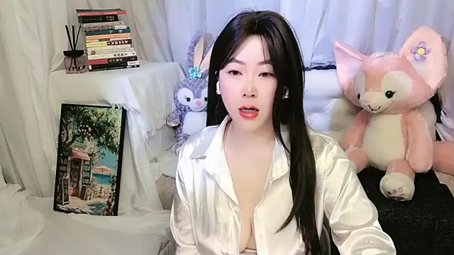 Emmaq996 online show from 10, 4, 2026