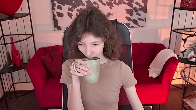 Snapshot of EmmanuellBrown chatting on 28, 3, 2026 EmmanuellBrown online show from 28, 3, 2026