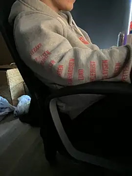 solooboy18 online show from 28, 9, 2025