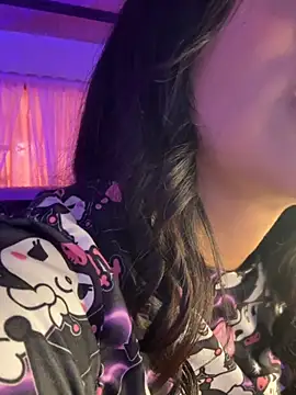 emma fiore4  online show from 17, 9, 2025