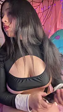 emma fiore4  online show from 21, 10, 2025