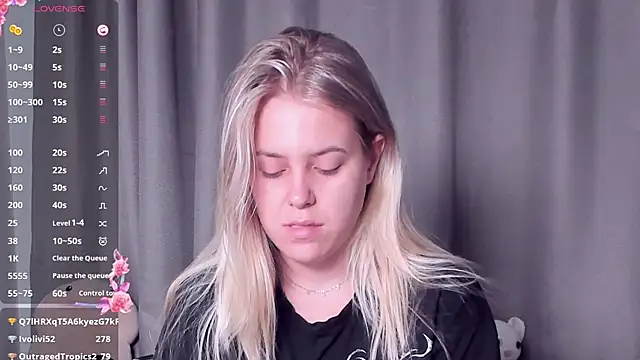 Snapshot of AngelAnty chatting on 13, 9, 2025 AngelAnty online show from 13, 9, 2025