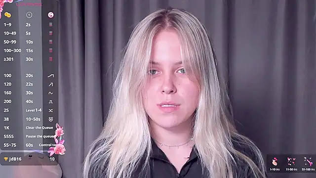 Snapshot of AngelAnty chatting on 4, 10, 2025 AngelAnty online show from 4, 10, 2025