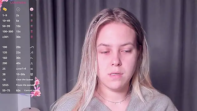 Snapshot of AngelAnty chatting on 9, 10, 2025 AngelAnty online show from 9, 10, 2025