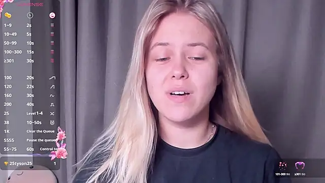 Snapshot of AngelAnty chatting on 12, 10, 2025 AngelAnty online show from 12, 10, 2025