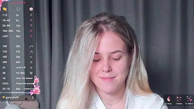 Snapshot of AngelAnty chatting on 27, 10, 2025 AngelAnty online show from 27, 10, 2025