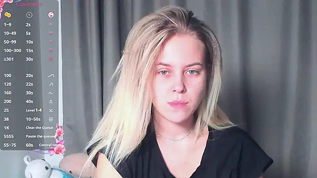 Snapshot of AngelAnty chatting on 2, 11, 2025 AngelAnty online show from 2, 11, 2025