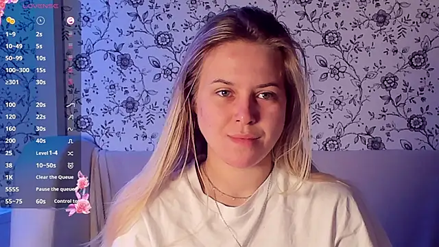 Snapshot of AngelAnty chatting on 1, 12, 2025 AngelAnty online show from 1, 12, 2025