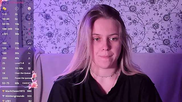 Snapshot of AngelAnty chatting on 13, 12, 2025 AngelAnty online show from 13, 12, 2025