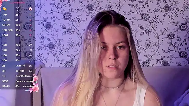 Snapshot of AngelAnty chatting on 20, 12, 2025 AngelAnty online show from 20, 12, 2025