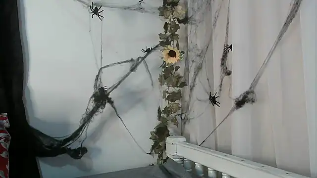 Snapshot of angelainparis28 chatting on 25, 10, 2025 angelainparis28 online show from 25, 10, 2025