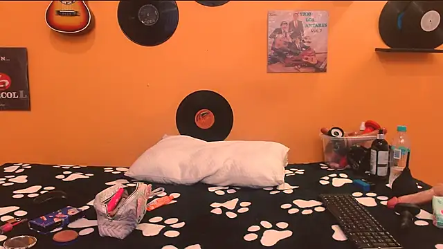 meisevil77 online show from 20, 12, 2025