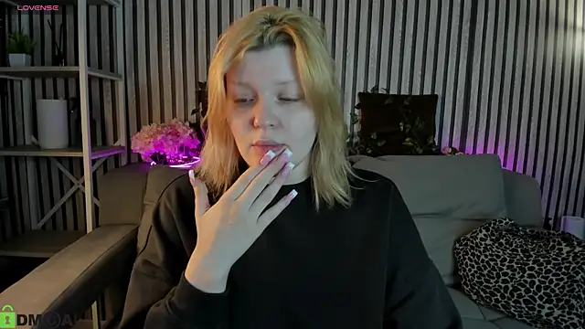 Michele Greenn online show from 17, 5, 2026