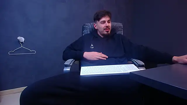 EnzoRace online show from 5, 2, 2026