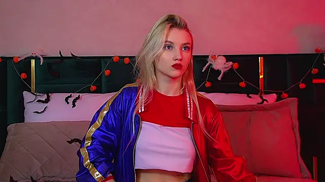 Snapshot of StacyEvances chatting on 31, 10, 2025 StacyEvances online show from 31, 10, 2025