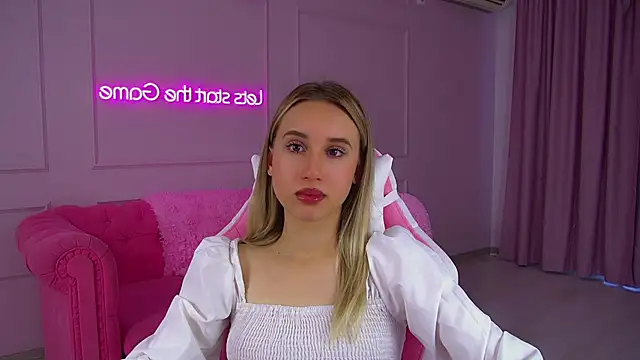 VictoriaHopsons online show from 27, 9, 2025