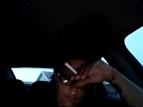 Snapshot of SparklesB1tch chatting on 26, 9, 2025 SparklesB1tch online show from 26, 9, 2025