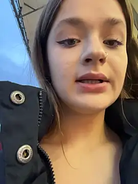 KittyQueeny online show from 26, 11, 2025