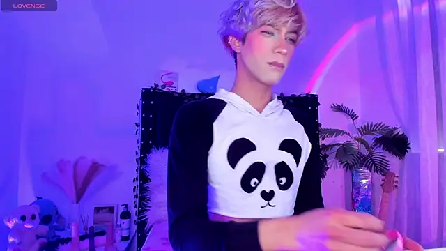 Cooperrosscute233 online show from 15, 1, 2026